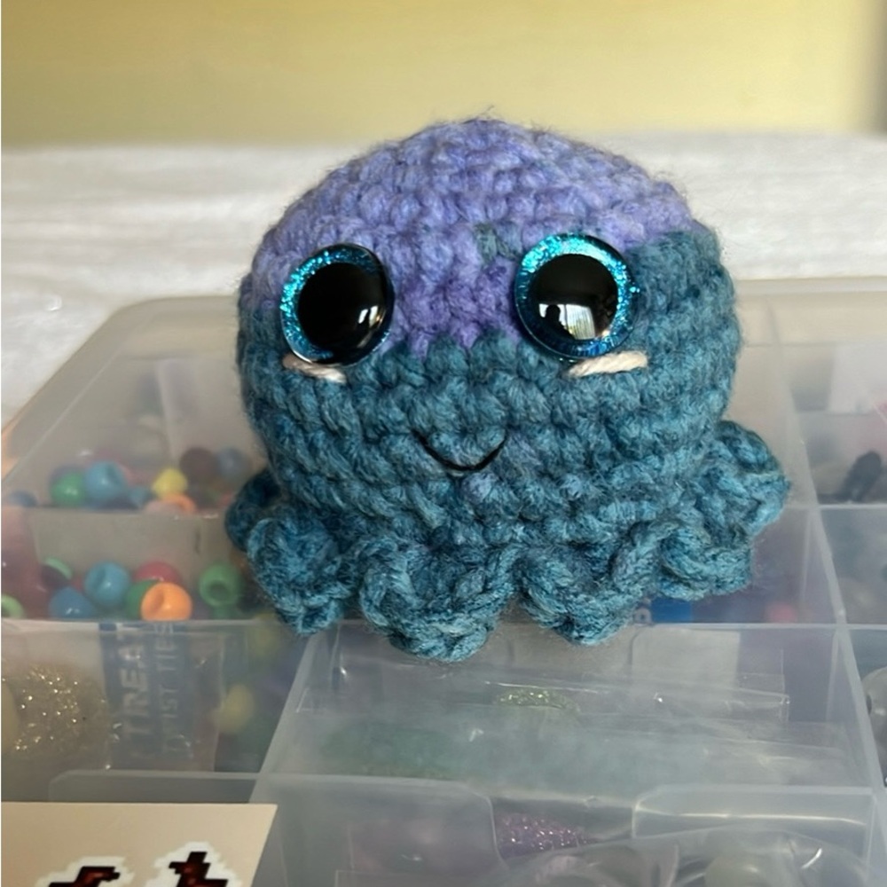 Crocheted Octopus 🐙 - Picture 7 of 8